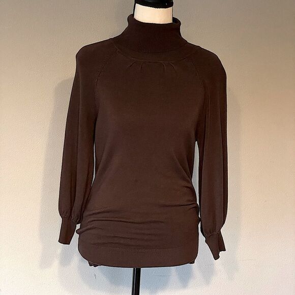 Express Design Studio, Brown, Fitted, High Neck, Sweater. Size Medium. - Picture 2 of 4